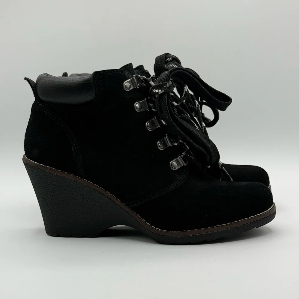 White Mountain Liberty Regular Lace-Up Wedge Booties Size 9.5M